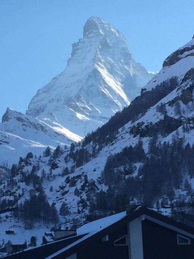 Haus Pirata Apartamento Zermatt Exterior foto