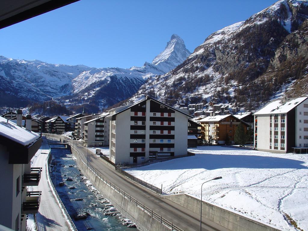 Haus Pirata Apartamento Zermatt Quarto foto